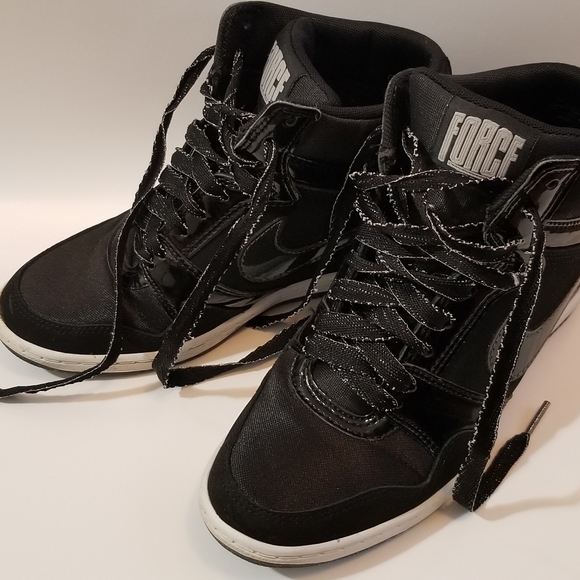 SOLD - Picture 6 of 12